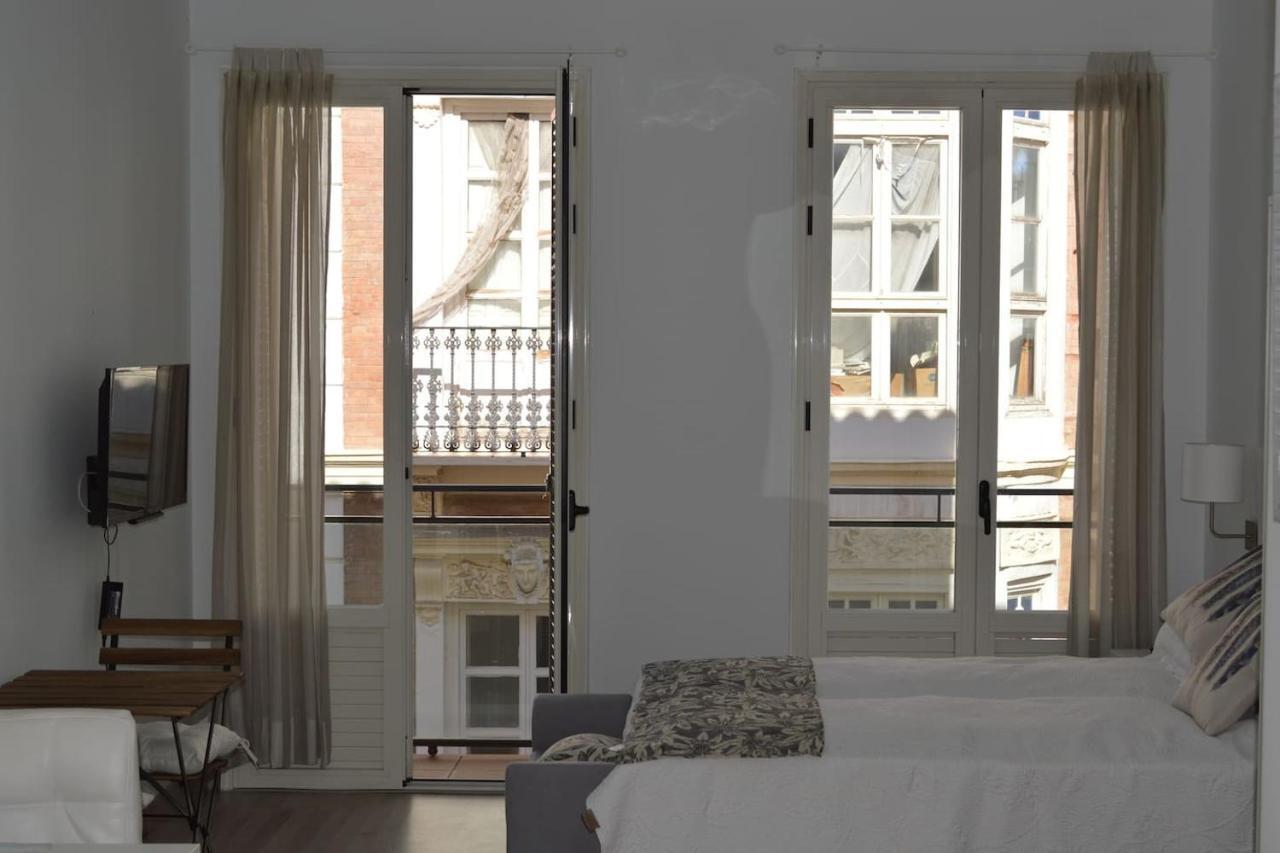 Modern Studio Flat Close To Plaza Merced Malaga Luaran gambar