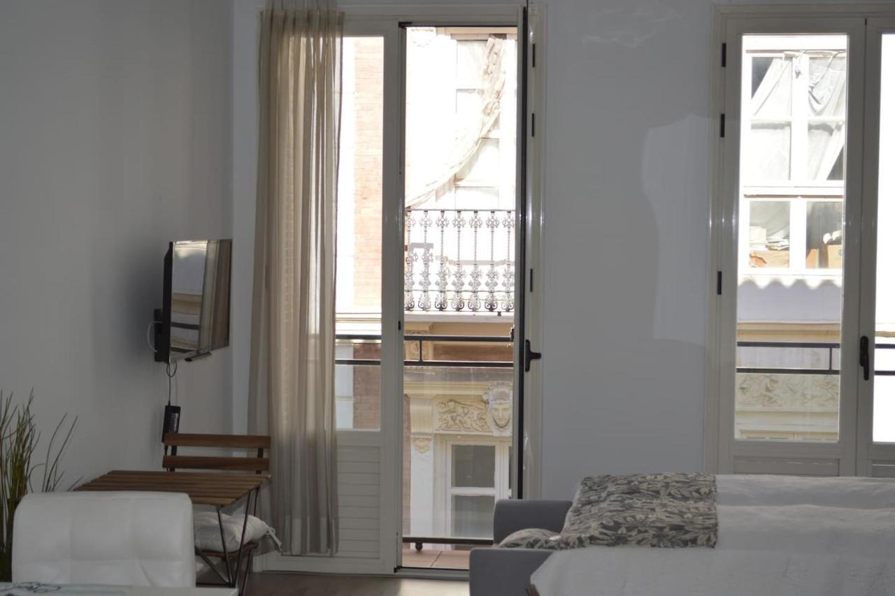 Modern Studio Flat Close To Plaza Merced Malaga Luaran gambar